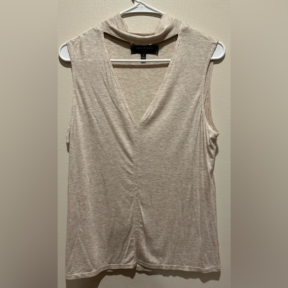 Max Studio‎ V-Neck Shirt - Picture 1 of 4
